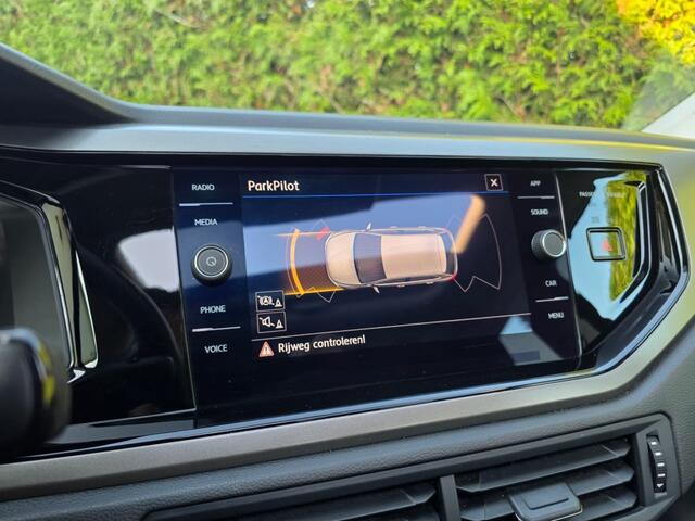 Volkswagen POLO 1.0 MPI Dakraam PDC Keyless