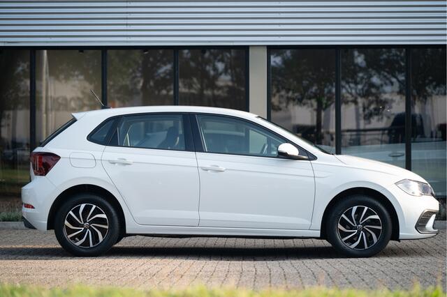 Volkswagen POLO 1.0 TSI Life | Navi by App | Cruise | Airco | PDC V+A | 4 Season