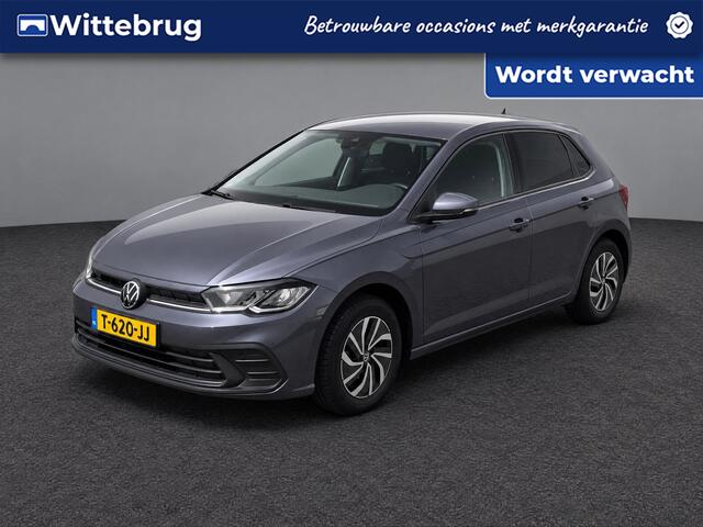Volkswagen POLO 1.0 TSI Life / Navigatie / App connect / Parkeersensoren V+A / Camera / Lichtmetaal 15 inch /