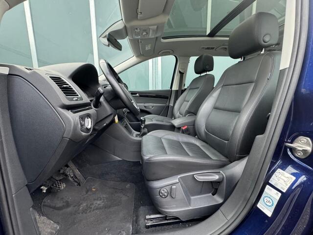 Volkswagen SHARAN 1.4 TSI Highline 7p. | ACC | Pano | Leer | Elk Deur | Trekhaak