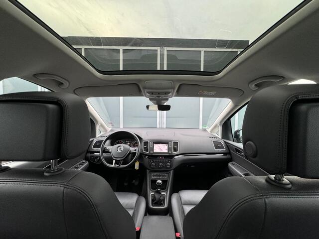 Volkswagen SHARAN 1.4 TSI Highline 7p. | ACC | Pano | Leer | Elk Deur | Trekhaak