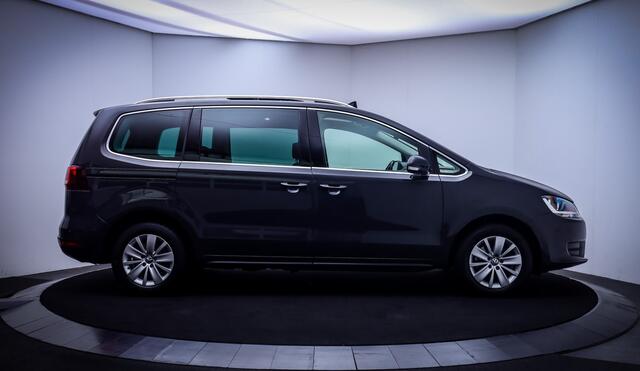 Volkswagen SHARAN 1.4 TSI Dsg 7p COMFORTLINE PANO | ACC | NAVI | APP CONNECT | ELEK TREKHAAK | STOELVERW | ELEK SCHUIFDEUREN | LMV