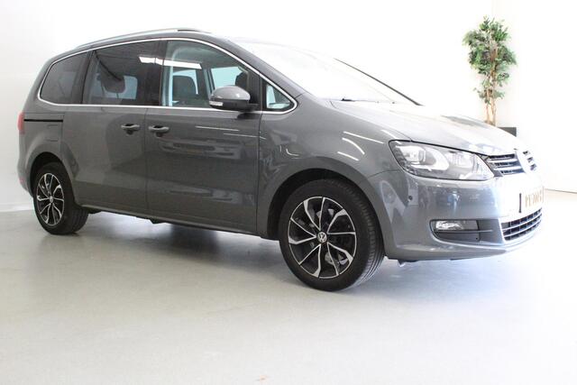 Volkswagen SHARAN 2.0 TDI Exclusive Series 7P | STOEL-VERW | ACC | WEGKL-TRHAAK | CAMERA | 17'LMV | CARPLAY | PDC | LED |