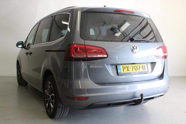 Volkswagen SHARAN 2.0 TDI Exclusive Series 7P | STOEL-VERW | ACC | WEGKL-TRHAAK | CAMERA | 17'LMV | CARPLAY | PDC | LED |