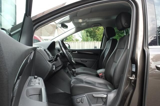 Volkswagen SHARAN 2.0 TDI DSG Highline | Trekhaak | El. schuifdeuren | Dynaudio | Xenon