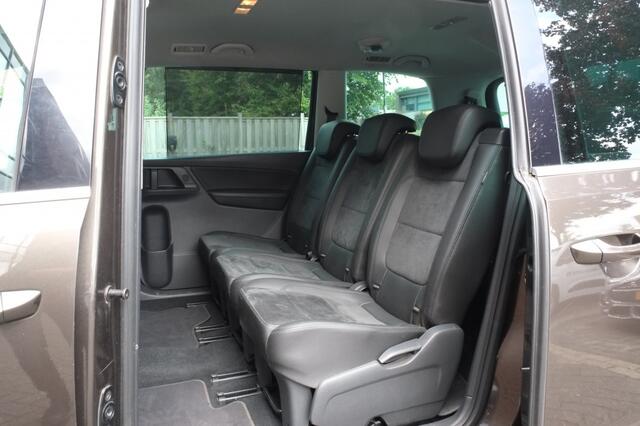 Volkswagen SHARAN 2.0 TDI DSG Highline | Trekhaak | El. schuifdeuren | Dynaudio | Xenon