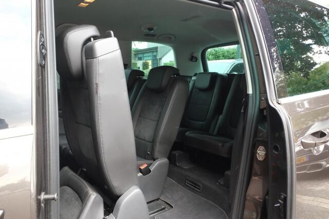Volkswagen SHARAN 2.0 TDI DSG Highline | Trekhaak | El. schuifdeuren | Dynaudio | Xenon