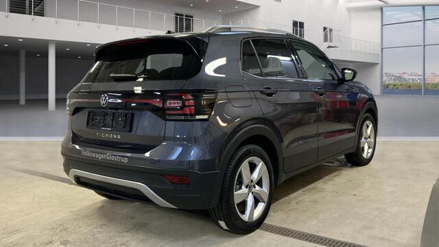 Volkswagen T-Cross 1.5 TSI Style automaat 150 pk Stoelverwarming - Camera -