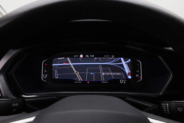 Volkswagen T-Cross 1.0 TSI 110PK Life | Camera | Navi | Stoelverwarming | ACC | Digital Cockpit Pro | Apple Carplay / Android Auto