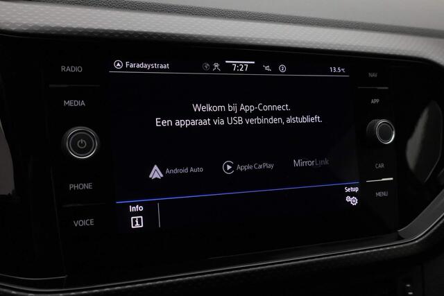 Volkswagen T-Cross 1.0 TSI 110PK Life | Camera | Navi | Stoelverwarming | ACC | Digital Cockpit Pro | Apple Carplay / Android Auto