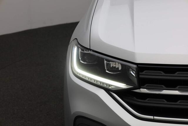 Volkswagen T-Cross 1.0 TSI 110PK Life | Camera | Navi | Stoelverwarming | ACC | Digital Cockpit Pro | Apple Carplay / Android Auto