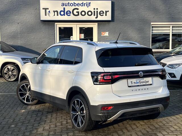 Volkswagen T-Cross 1.0 TSi DSG BLACK DESIGN | 18" | CAMERA | STOELVERW. | BEATS AUDIO |