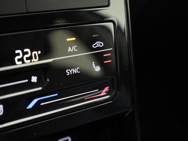 Volkswagen T-Cross 1.0TSI/116PK Style DSG · Navigatie · Parkeersensoren · Stoelverwarming · Garantie tot april 2026