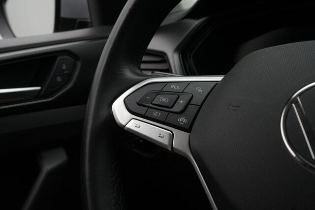 Volkswagen T-Cross 1.0 TSI 110 pk DSG Life | Achteruitrijcamera | Navigatie | Stoelverwarming | Digital Cockpit