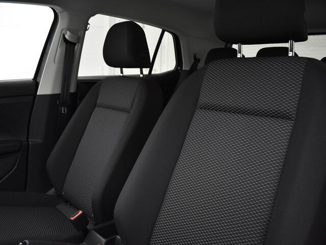 Volkswagen T-Cross 1.0 Tsi 95 pk T-Cross · Airco · Apple/Andoird Car Play · P-Sensoren · Cruise Control ·
