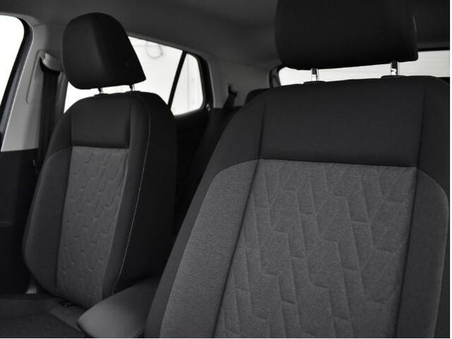 Volkswagen T-Cross Life Edition 1.0 TSI 95 pk 5 versn. Hand · Airconditioning automatisch, 2-zone (climatronic) · Velgen 'ventura', 17 inch lichtmetaal