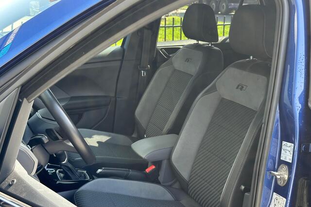 Volkswagen T-Cross 1.0 TSI R-Line 110pk - 2x R-line - Navi - Camera - Digitale Cockpit - Blind Spot - Rijklaar