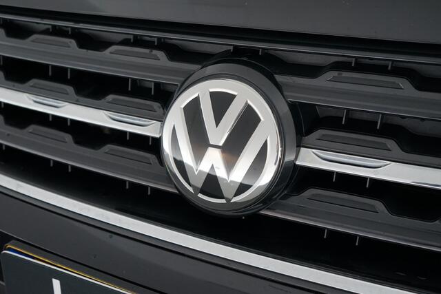 Volkswagen T-Cross 1.0 TSI Life | Trekhaak | Navi | Clima | 18 Inch