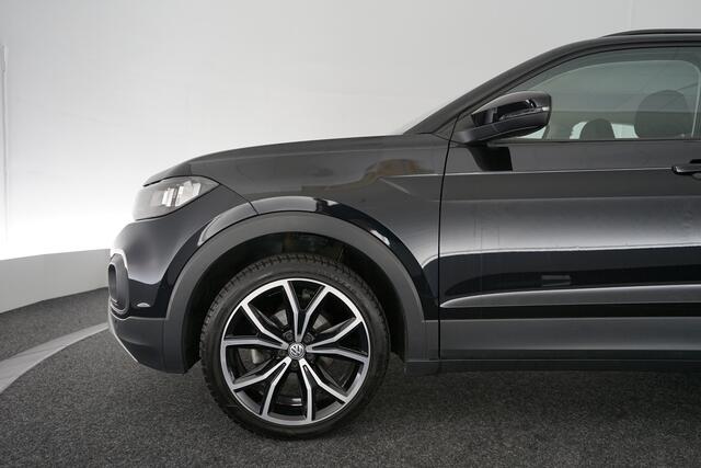 Volkswagen T-Cross 1.0 TSI Life | Trekhaak | Navi | Clima | 18 Inch
