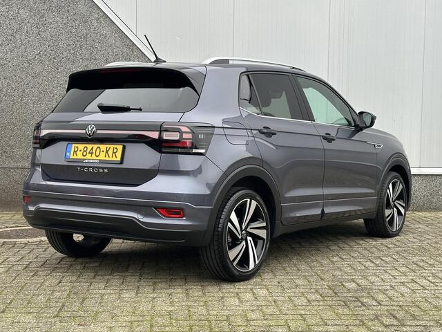 Volkswagen T-Cross 1.0 TSI R-Line 110PK / Adaptieve Cruise Control / Digitaal Dashbord / Navigatie / 18" LMV / Airco Climate Control / Parkeersensoren rondom / Historie aanwezig /