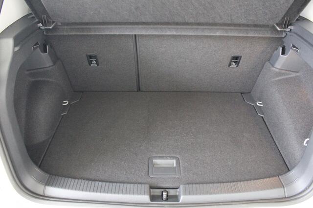 Volkswagen T-Cross 1.0 TSI 116PK Style Automaat Navigatie | Led verlichting | 4-Seizoenen banden | Virtual Cokpit | Climate Control