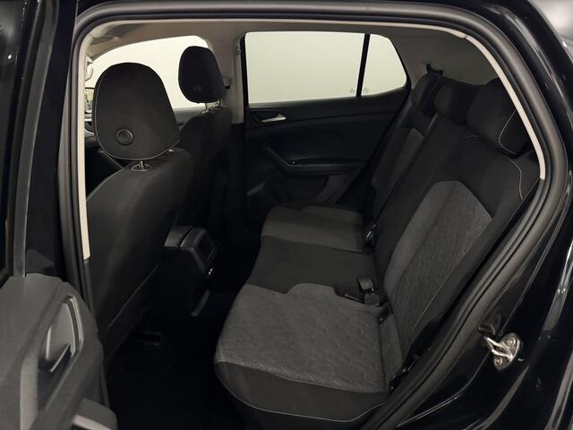 Volkswagen T-Cross 1.0 TSI Move Clima, Navi, Parkeersensoren, Stoelverwarming, Cruise control adaptief, A start stop