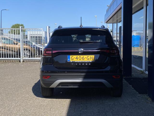 Volkswagen T-Cross 1.0 TSI Life / NL-Auto / 68.000 KM / Adaptieve Cruise-Control / Apple-Carplay & Android-Auto / DAB Radio-Bluetooth / Navi / Dodehoek-Detectie / PDC V+A / 17'' LMV / ENZ.