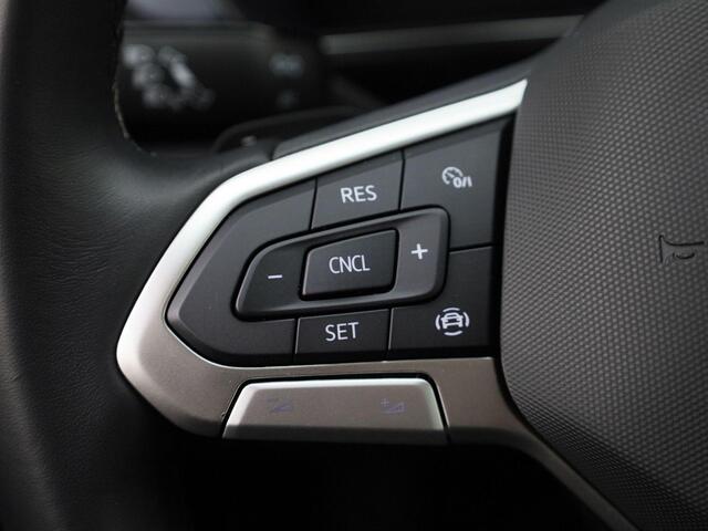 Volkswagen T-Cross 1.0TSI/116PK Style DSG · Navigatie · Parkeersensoren · Stoelverwarming · Garantie tot april 2026