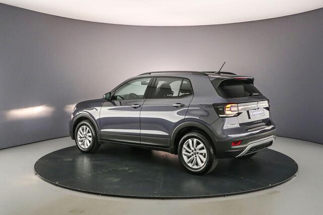 Volkswagen T-Cross Life 1st 1.0 TSI 110pk DSG Automaat Achteruitrijcamera, Navigatie, Stoelverwarming, Parkeersensoren, App connect, DAB, Radio, LED dagrijverlichting