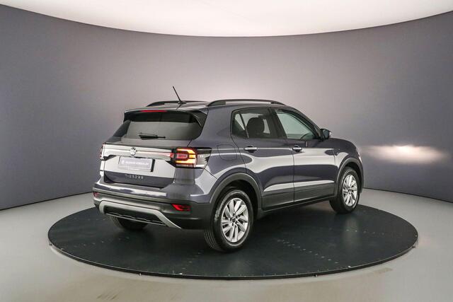 Volkswagen T-Cross Life 1st 1.0 TSI 110pk DSG Automaat Achteruitrijcamera, Navigatie, Stoelverwarming, Parkeersensoren, App connect, DAB, Radio, LED dagrijverlichting