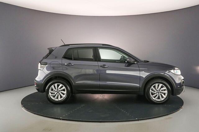 Volkswagen T-Cross Life 1st 1.0 TSI 110pk DSG Automaat Achteruitrijcamera, Navigatie, Stoelverwarming, Parkeersensoren, App connect, DAB, Radio, LED dagrijverlichting