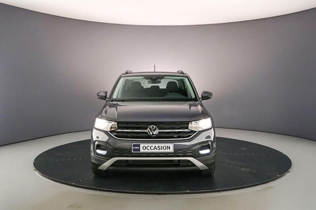 Volkswagen T-Cross Life 1st 1.0 TSI 110pk DSG Automaat Achteruitrijcamera, Navigatie, Stoelverwarming, Parkeersensoren, App connect, DAB, Radio, LED dagrijverlichting