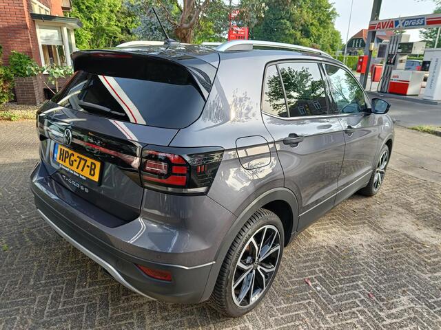 Volkswagen T-Cross 1.0 TSI Style Automaat /Originele afneembare trekhaak / Camera/ Nieuwstaat!!