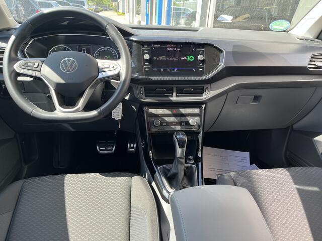 Volkswagen T-Cross 1.0 TSI Life United / AUTOMAAT/ ADAPT. CRUISE/ PARK. SENSOREN + CAMERA/ APP-CONNECT/ NAVI/ FULL-LED/ 16" LMV/ CLIMA/ DAB/ BLUETOOTH
