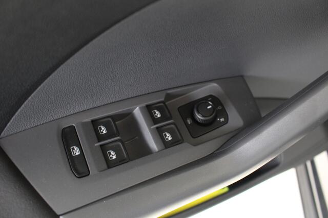 Volkswagen T-Cross 1.0 TSI Life Automatische Airco | Dodehoeksensoren | Stoelverwarming |