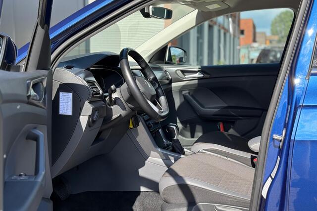 Volkswagen T-Cross 1.0 TSI Style - Virtual Cockpit - ACC - Navi - Stoelverwarming - Trekhaak - LED - Camera - Rijklaar