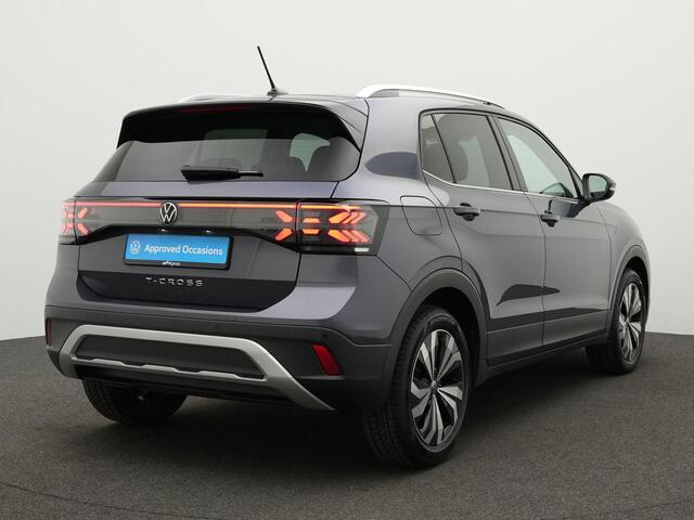 Volkswagen T-Cross Style 1.0 TSI 85 kW / 116 pk DSG | IQ Light | Navigatie | Stoelverwarming | Parkeersensoren voor/achter | Digital Cockpit Pro | 17 inch