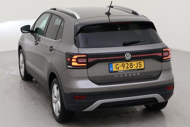 Volkswagen T-Cross 1.0 TSI Style / Digitaal dashboard / Navigatie / Camera / Climate controle / Parkeersensoren V+A /
