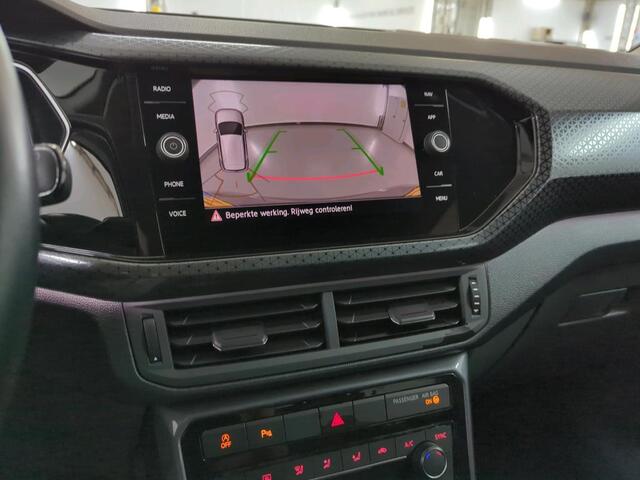Volkswagen T-Cross 1.0 TSI Style / Digitaal dashboard / Navigatie / Camera / Climate controle / Parkeersensoren V+A /