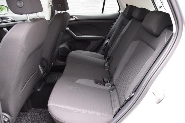 Volkswagen T-Cross 1.0 TSI Life | Org. NL | Fabrieksgarantie 7-2027 | Adaptive Cruise Control | Parkeersensoren Voor&Achter | Apple Carplay/Android Auto | 16'' Velgen | DAB Radio |