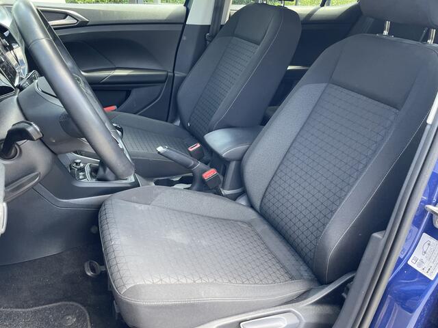 Volkswagen T-Cross 1.0 TSI 95pk Life / Navigatie / Adaptive Cruise Control / Parkeersensoren