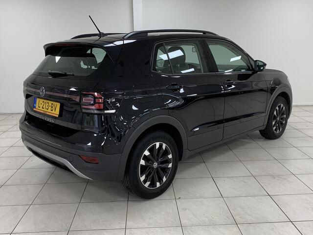 Volkswagen T-Cross 1.0 TSI Life APPLE CARPLAY | PARKEERSENSOREN VOOR-EN ACHTER | LICHTMETALEN VELGEN