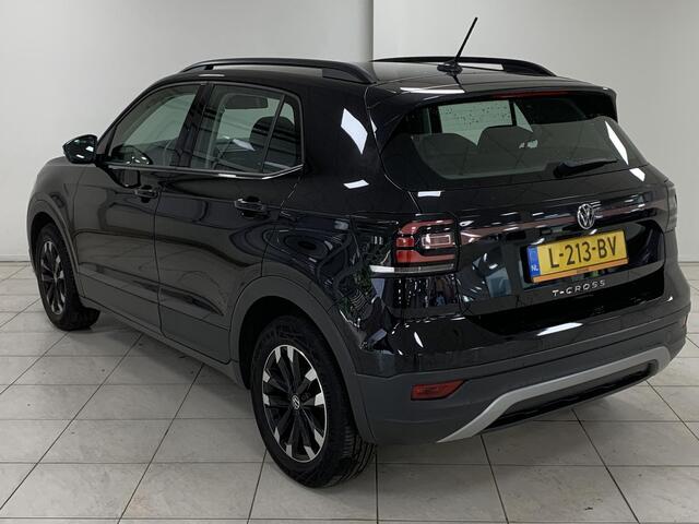 Volkswagen T-Cross 1.0 TSI Life APPLE CARPLAY | PARKEERSENSOREN VOOR-EN ACHTER | LICHTMETALEN VELGEN