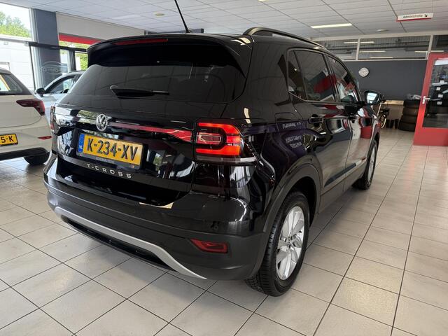 Volkswagen T-Cross 1.0 TSI Life *PDC V&A* NAVI*CLIMA*LANE*16LM*