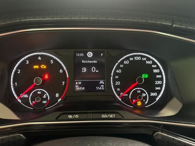 Volkswagen T-Cross 1.0 TSI R-LINE AUTOMAAT LED / NAVI / CRUISE / RIJKLAAR