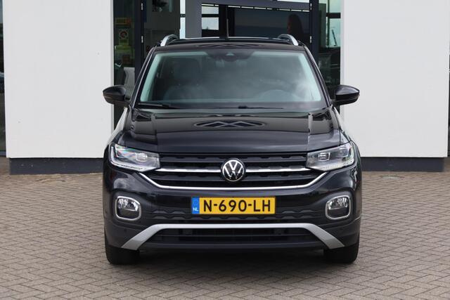 Volkswagen T-Cross 1.0 TSI Style 110PK / 81kW DSG, 60 maanden / max 100.000km garantie, navigatie, 2-zone climatronic, verwarmbare voorstoelen, parkeersensoren voor en achter (pdc), lane assist, multifunctioneel lederen stuurwiel, LED koplampen, 17" LMV, privacy glas, DAB+,