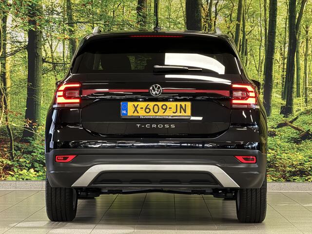Volkswagen T-Cross 1.0 TSI Style | Adaptive Cruise Control | Parkeersensoren | Apple Carplay | Stoelverwarming | Lane Assist | Achteruitrijcamera | DAB | Airconditioning |