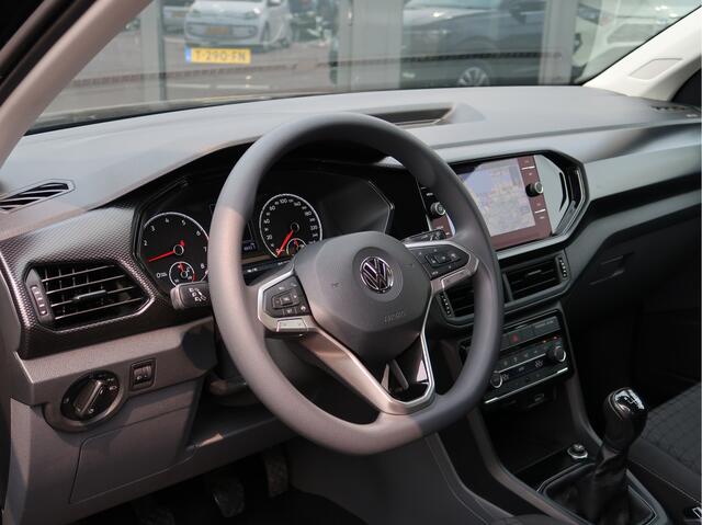 Volkswagen T-Cross 1.0 TSI Life | Navigatie | Parkeersensoren | Trekhaak |