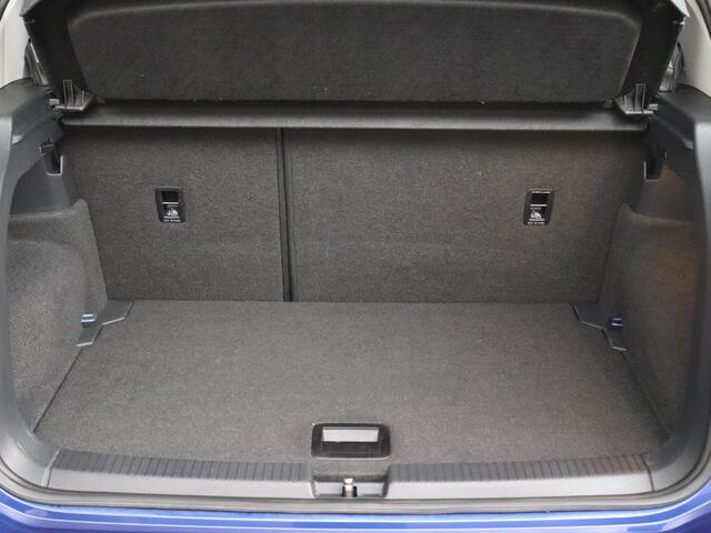 Volkswagen T-Cross 1.0 TSI Style Automaat LED | Camera | Stoelverwarming | Climate control