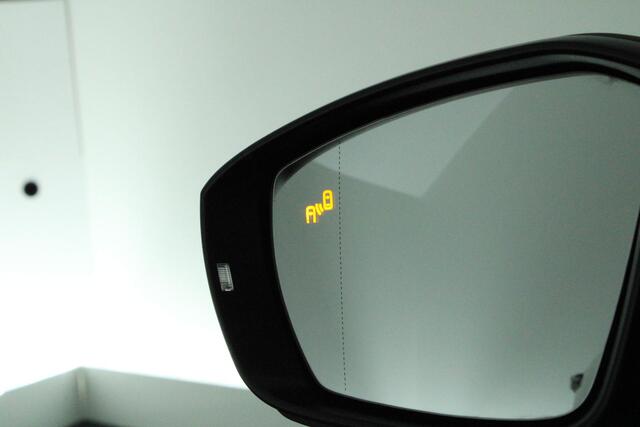 Volkswagen T-Cross 1.0 TSI 115pk DSG R-Line Style Camera Led Virtual Cockpit Navigatie